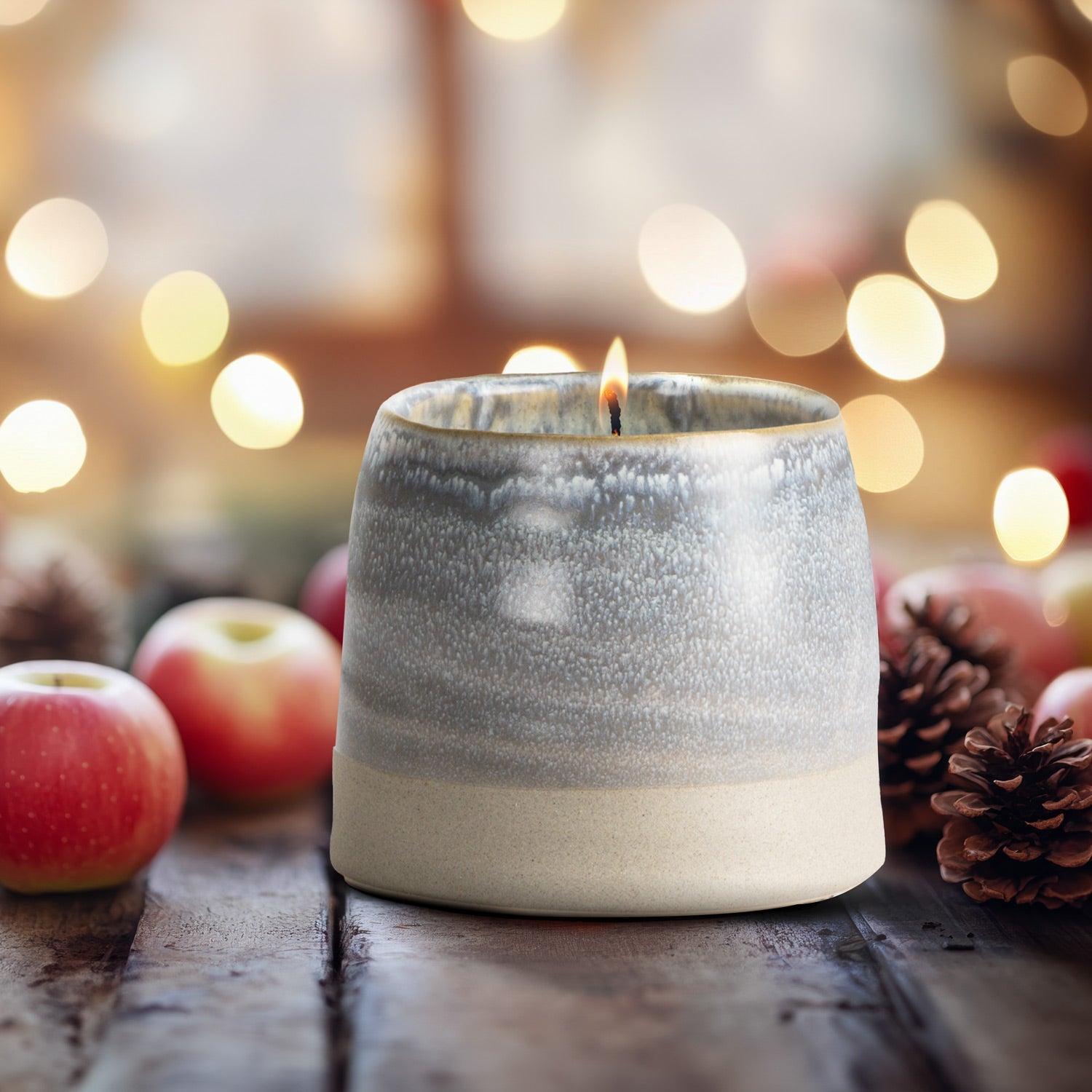 Hyggelight-Greta-06-Swatch-Scent-Apple-and-Pine